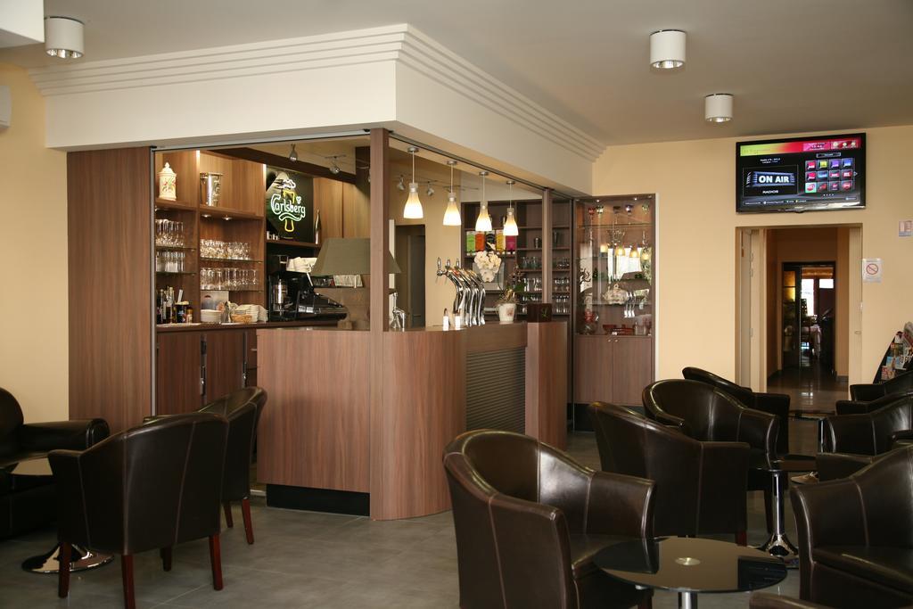 Logis Hotel- Restaurant La Renaissance Baccarat Luaran gambar