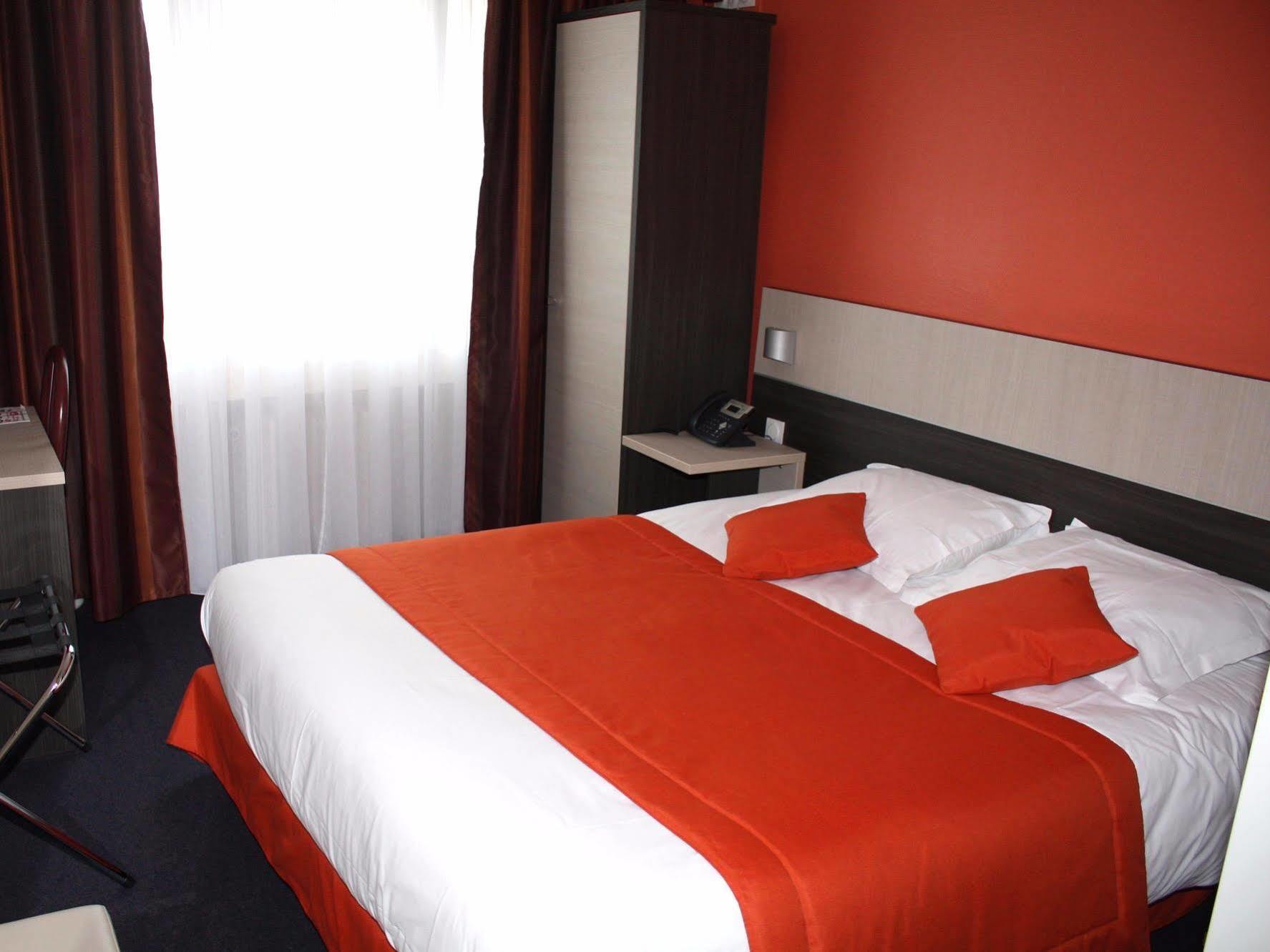 Logis Hotel- Restaurant La Renaissance Baccarat Luaran gambar